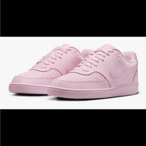 NWOT Nike Court Women's Sneakers in Soft Pink